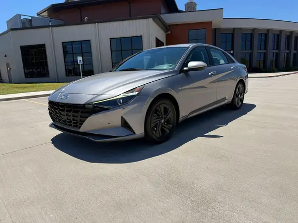 KMHLM4AG3MU192044 2021 HYUNDAI ELANTRA - Image 2