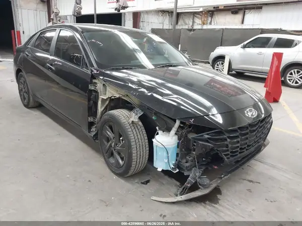 KMHLM4AG3MU209330 2021 HYUNDAI ELANTRA - Image 1