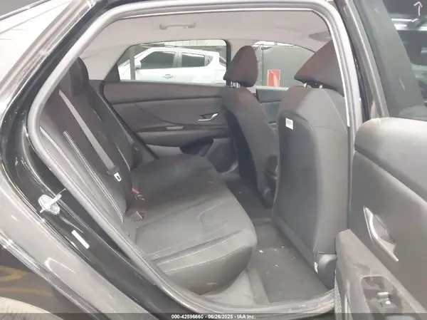 KMHLM4AG3MU209330 2021 HYUNDAI ELANTRA - Image 8