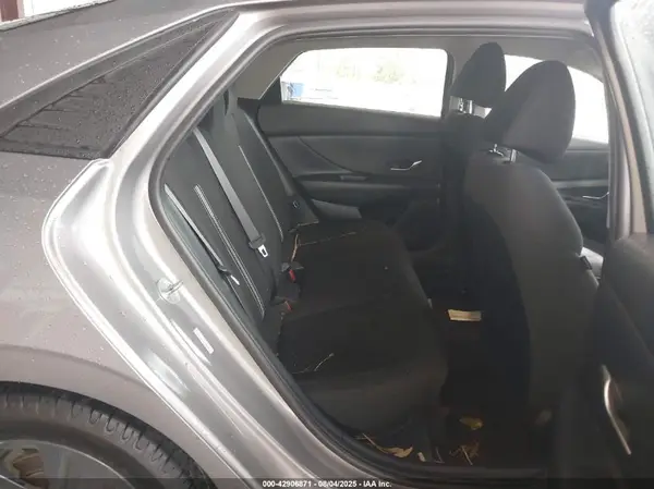 KMHLM4AG3MU209506 2021 HYUNDAI ELANTRA - Image 8
