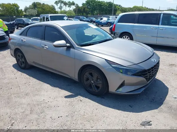 KMHLM4AG3MU209568 2021 HYUNDAI ELANTRA - Image 1