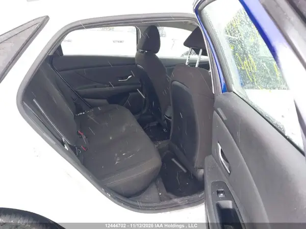 KMHLM4AG3NU215095 2022 HYUNDAI ELANTRA - Image 8