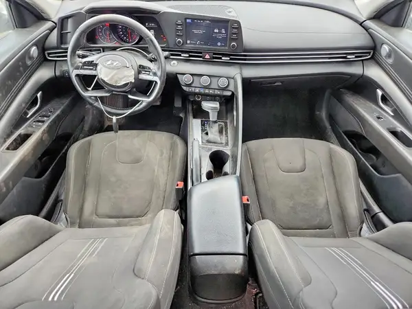 KMHLM4AG3NU215355 2022 HYUNDAI ELANTRA - Image 8