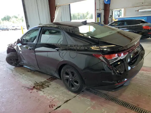 KMHLM4AG3NU221057 2022 HYUNDAI ELANTRA - Image 2