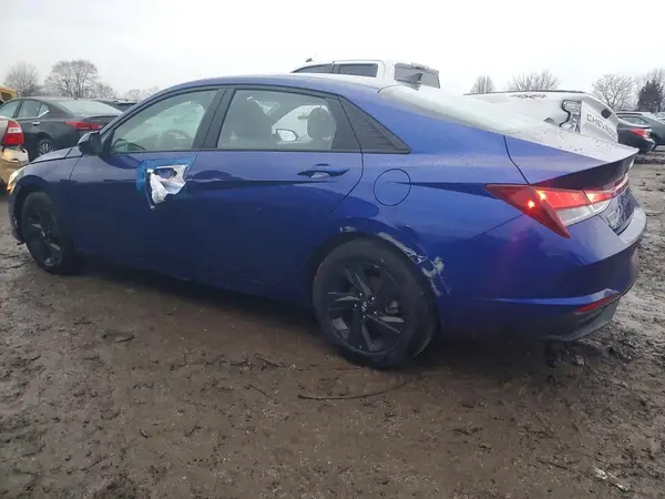 KMHLM4AG3NU264359 2022 HYUNDAI ELANTRA - Image 2