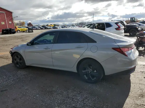 KMHLM4AG3NU282764 2022 HYUNDAI ELANTRA - Image 2