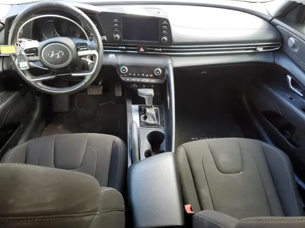 KMHLM4AG3NU282764 2022 HYUNDAI ELANTRA - Image 8