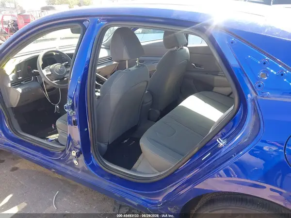 KMHLM4AG3NU283560 2022 HYUNDAI ELANTRA - Image 8