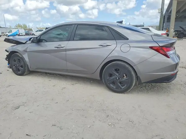 KMHLM4AG3NU287298 2022 HYUNDAI ELANTRA - Image 2