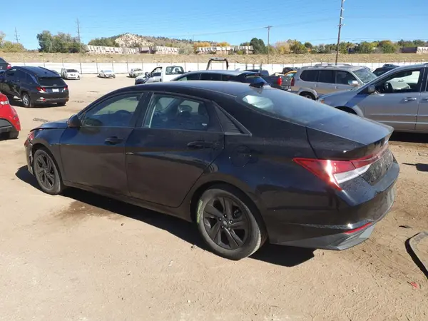 KMHLM4AG3NU309753 2022 HYUNDAI ELANTRA - Image 2