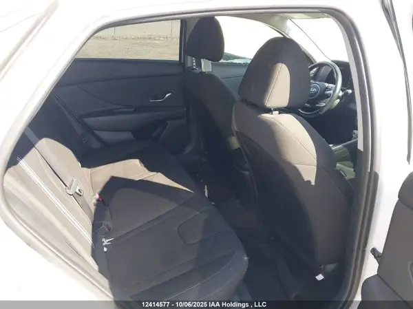 KMHLM4AG3NU310708 2022 HYUNDAI ELANTRA - Image 8