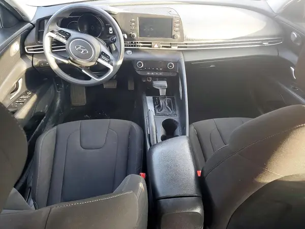 KMHLM4AG3NU311440 2022 HYUNDAI ELANTRA - Image 8