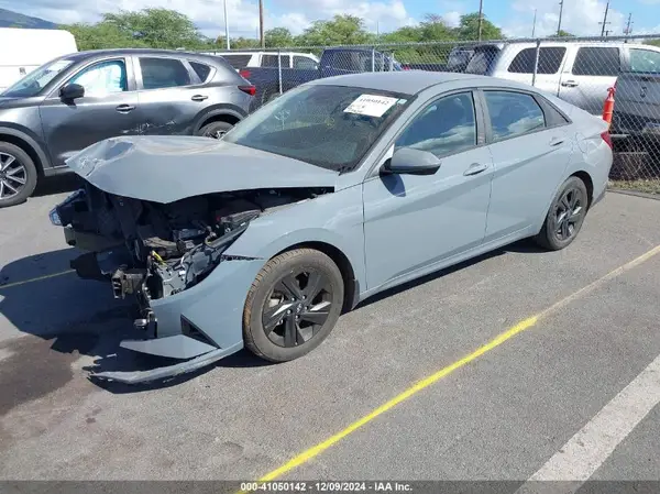 KMHLM4AG3NU312054 2022 HYUNDAI ELANTRA - Image 2