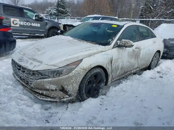 KMHLM4AG3NU317044 2022 HYUNDAI ELANTRA - Image 2