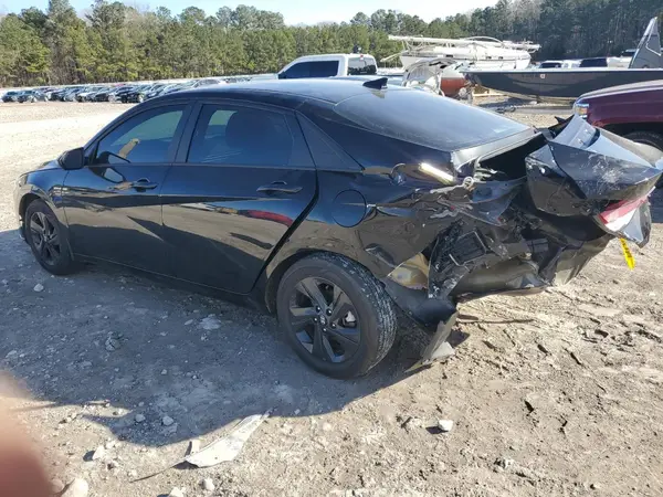 KMHLM4AG3NU321353 2022 HYUNDAI ELANTRA - Image 2