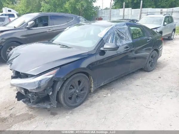 KMHLM4AG3NU324219 2022 HYUNDAI ELANTRA - Image 2