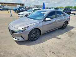 KMHLM4AG3NU330828 2022 HYUNDAI ELANTRA