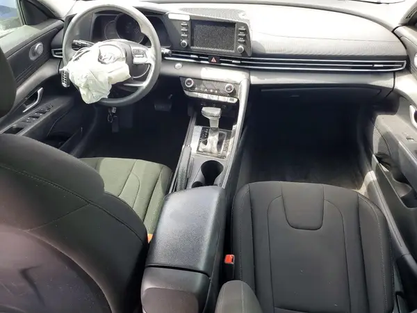 KMHLM4AG3NU331882 2022 HYUNDAI ELANTRA - Image 8