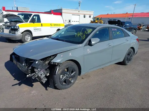 KMHLM4AG3NU342073 2022 HYUNDAI ELANTRA - Image 2