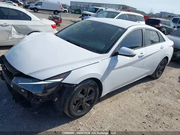 KMHLM4AG3NU342235 2022 HYUNDAI ELANTRA - Image 2