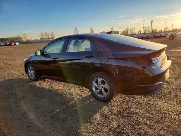 KMHLM4AG3NU347208 2022 HYUNDAI ELANTRA - Image 2