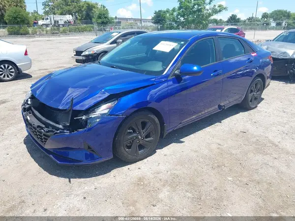 KMHLM4AG3NU348892 2022 HYUNDAI ELANTRA - Image 2