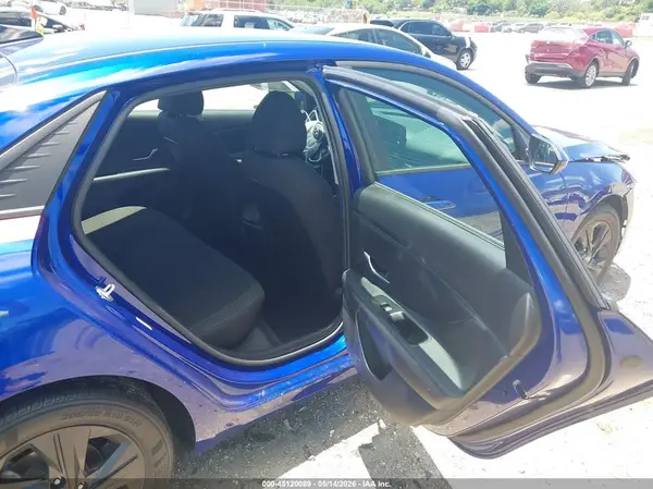KMHLM4AG3NU348892 2022 HYUNDAI ELANTRA - Image 8