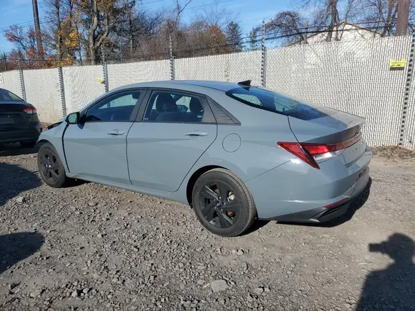 KMHLM4AG3NU350285 2022 HYUNDAI ELANTRA - Image 2