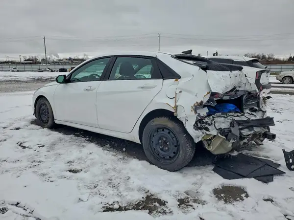 KMHLM4AG3NU355714 2022 HYUNDAI ELANTRA - Image 2