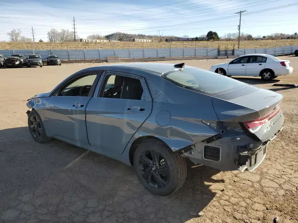 KMHLM4AG3NU363683 2022 HYUNDAI ELANTRA - Image 2