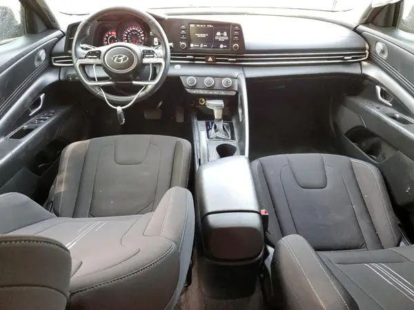 KMHLM4AG3NU363764 2022 HYUNDAI ELANTRA - Image 8