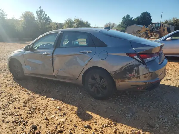 KMHLM4AG3PU371298 2023 HYUNDAI ELANTRA - Image 2