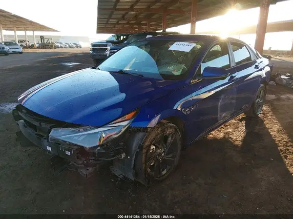 KMHLM4AG3PU371883 2023 HYUNDAI ELANTRA - Image 2