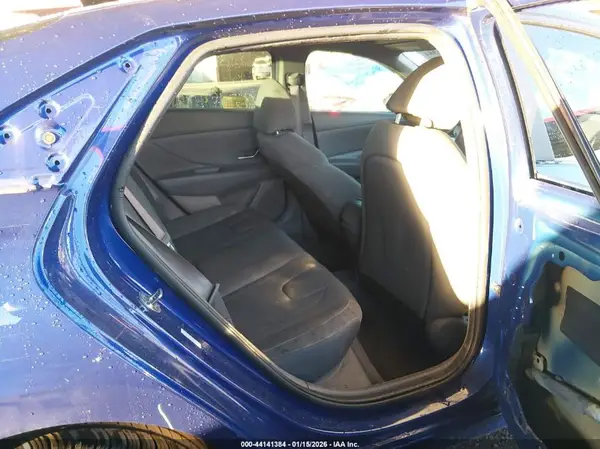 KMHLM4AG3PU371883 2023 HYUNDAI ELANTRA - Image 8