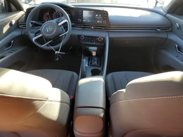 KMHLM4AG3PU371947 2023 HYUNDAI ELANTRA - Image 8