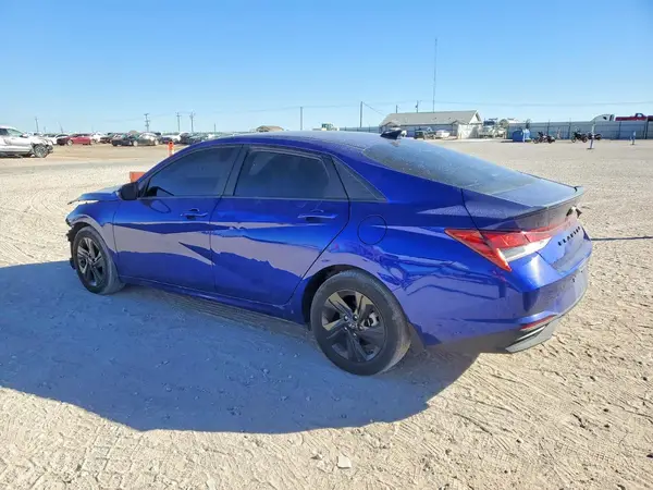 KMHLM4AG3PU374251 2023 HYUNDAI ELANTRA - Image 2