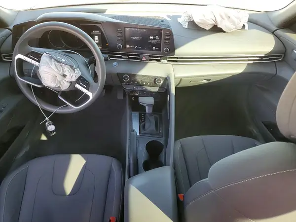 KMHLM4AG3PU374251 2023 HYUNDAI ELANTRA - Image 8