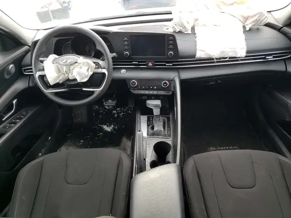 KMHLM4AG3PU375478 2023 HYUNDAI ELANTRA - Image 8