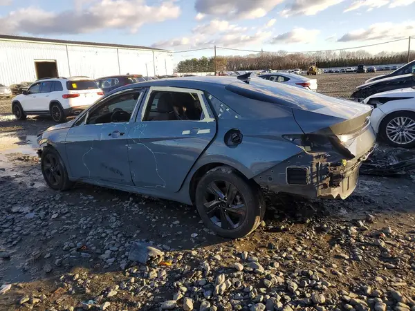 KMHLM4AG3PU377103 2023 HYUNDAI ELANTRA - Image 2