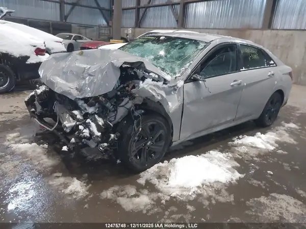 KMHLM4AG3PU379871 2023 HYUNDAI ELANTRA - Image 2