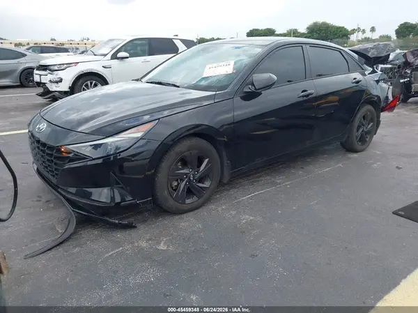 KMHLM4AG3PU381894 2023 HYUNDAI ELANTRA - Image 2