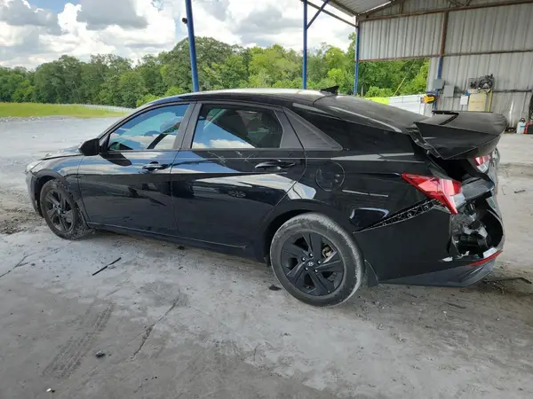 KMHLM4AG3PU386108 2023 HYUNDAI ELANTRA - Image 2