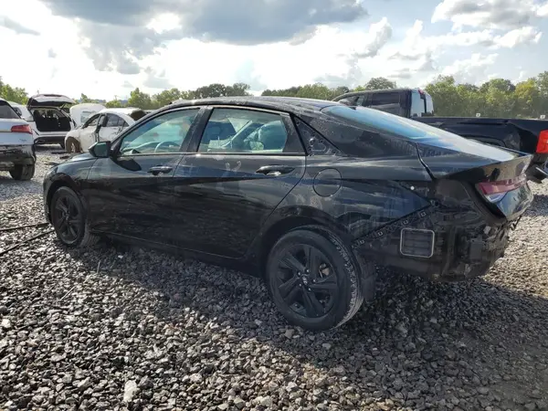 KMHLM4AG3PU388392 2023 HYUNDAI ELANTRA - Image 2