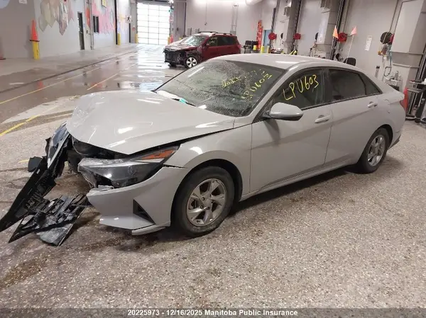KMHLM4AG3PU389140 2023 HYUNDAI ELANTRA - Image 2