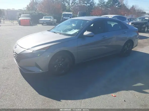 KMHLM4AG3PU395844 2023 HYUNDAI ELANTRA - Image 2