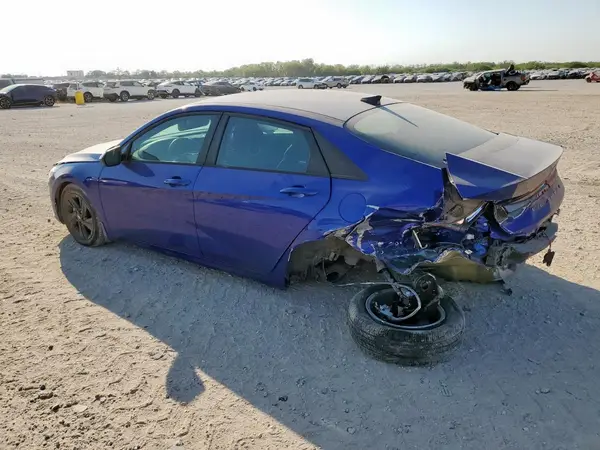 KMHLM4AG3PU395990 2023 HYUNDAI ELANTRA - Image 2