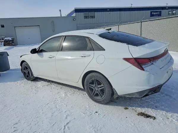 KMHLM4AG3PU400797 2023 HYUNDAI ELANTRA - Image 2