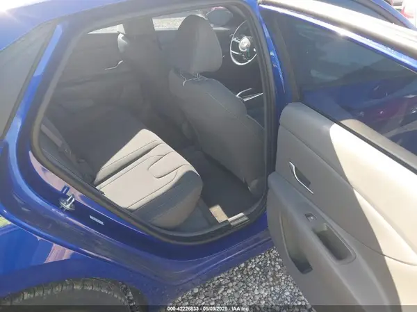 KMHLM4AG3PU404106 2023 HYUNDAI ELANTRA - Image 8