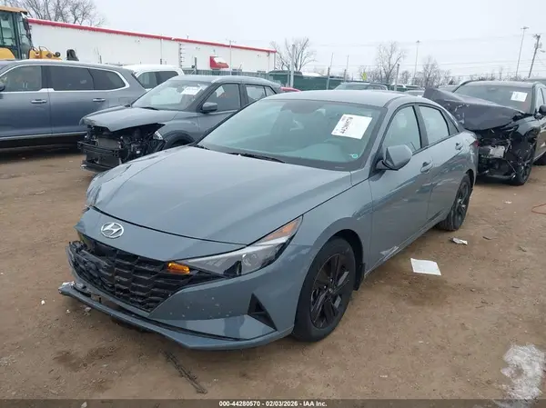 KMHLM4AG3PU431533 2023 HYUNDAI ELANTRA - Image 2