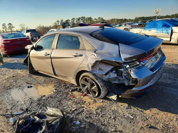 KMHLM4AG3PU434142 2023 HYUNDAI ELANTRA - Image 2